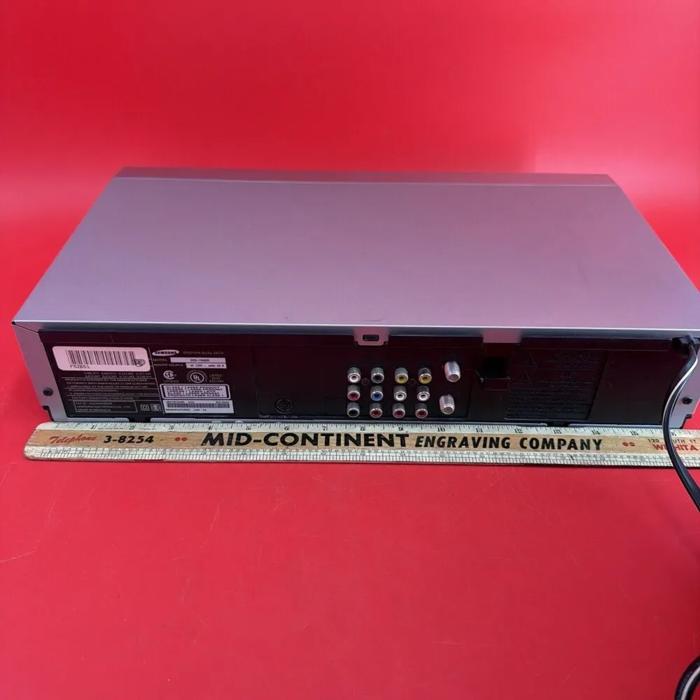 Samsung DVD-V8600 DVD VCR Player Combo & MultiCard 4 Head VCR Works DVD Does Not